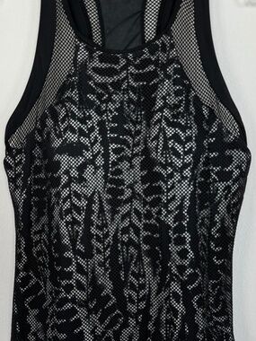 Swimsuits For All High Neck Chlorine Resistant Blk/Wht Racerback Tankini Top 16